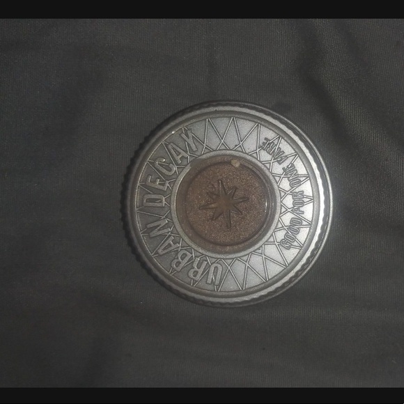 COPY - 1 single Eyeshadow by urban decay - Picture 1 of 3